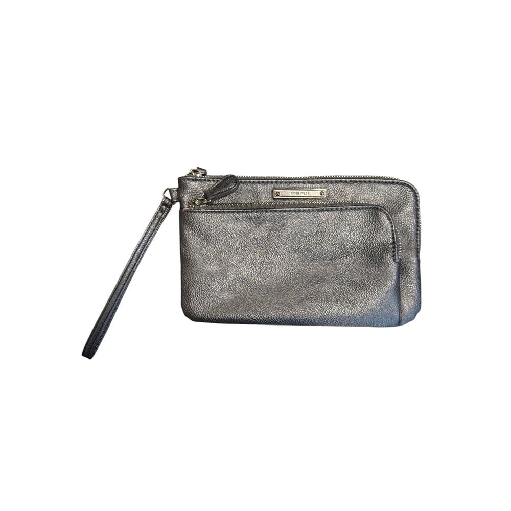 Nine West Metallic Gunmetal Silver Pebbled Faux Leather Zip Wristlet Clutch Bag